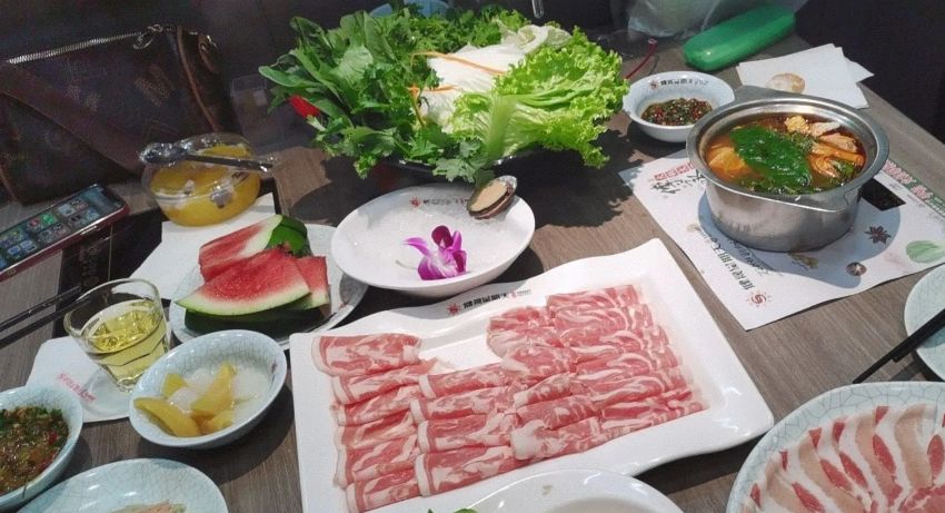 健晟星期天火锅(磁县店) 商家图集预览 2