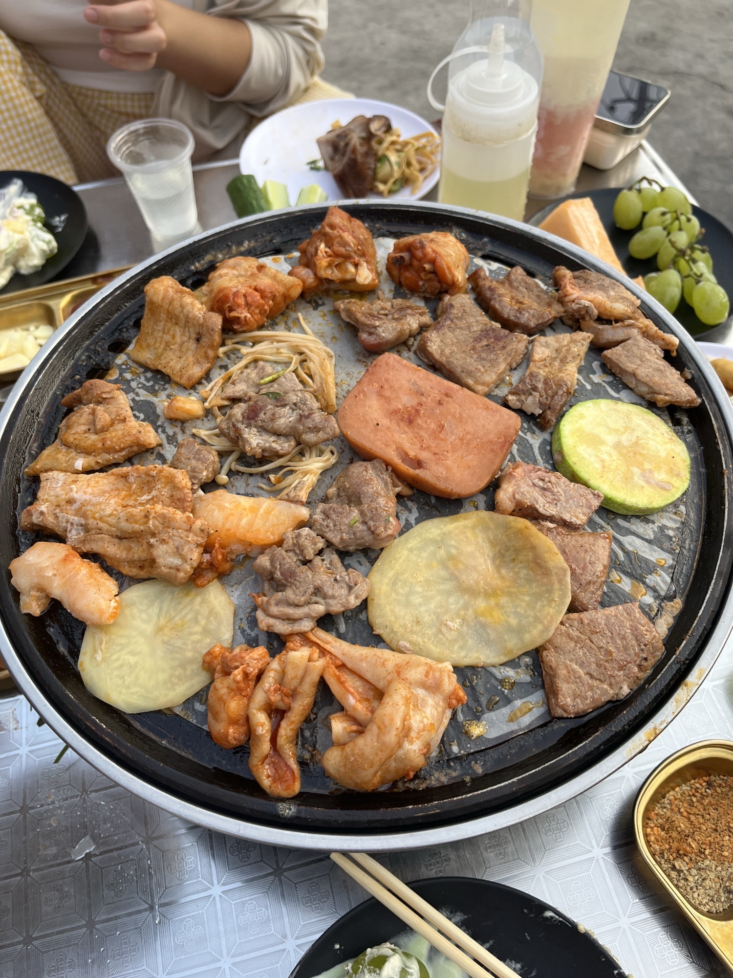 柴不凡鲜肉现烤自助 商家主图
