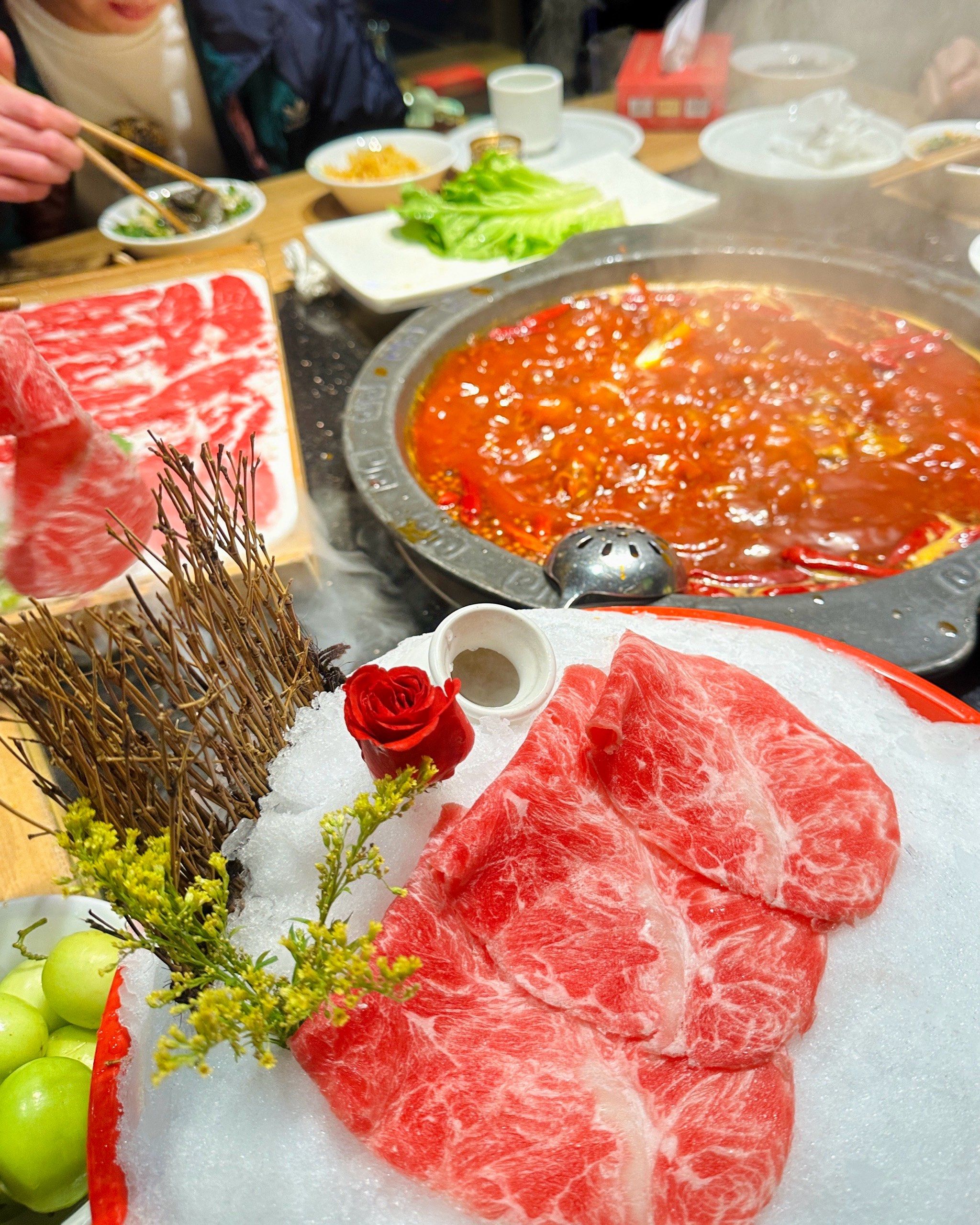 晓秧锅鲜货火锅(嵩达店) 美食封面图