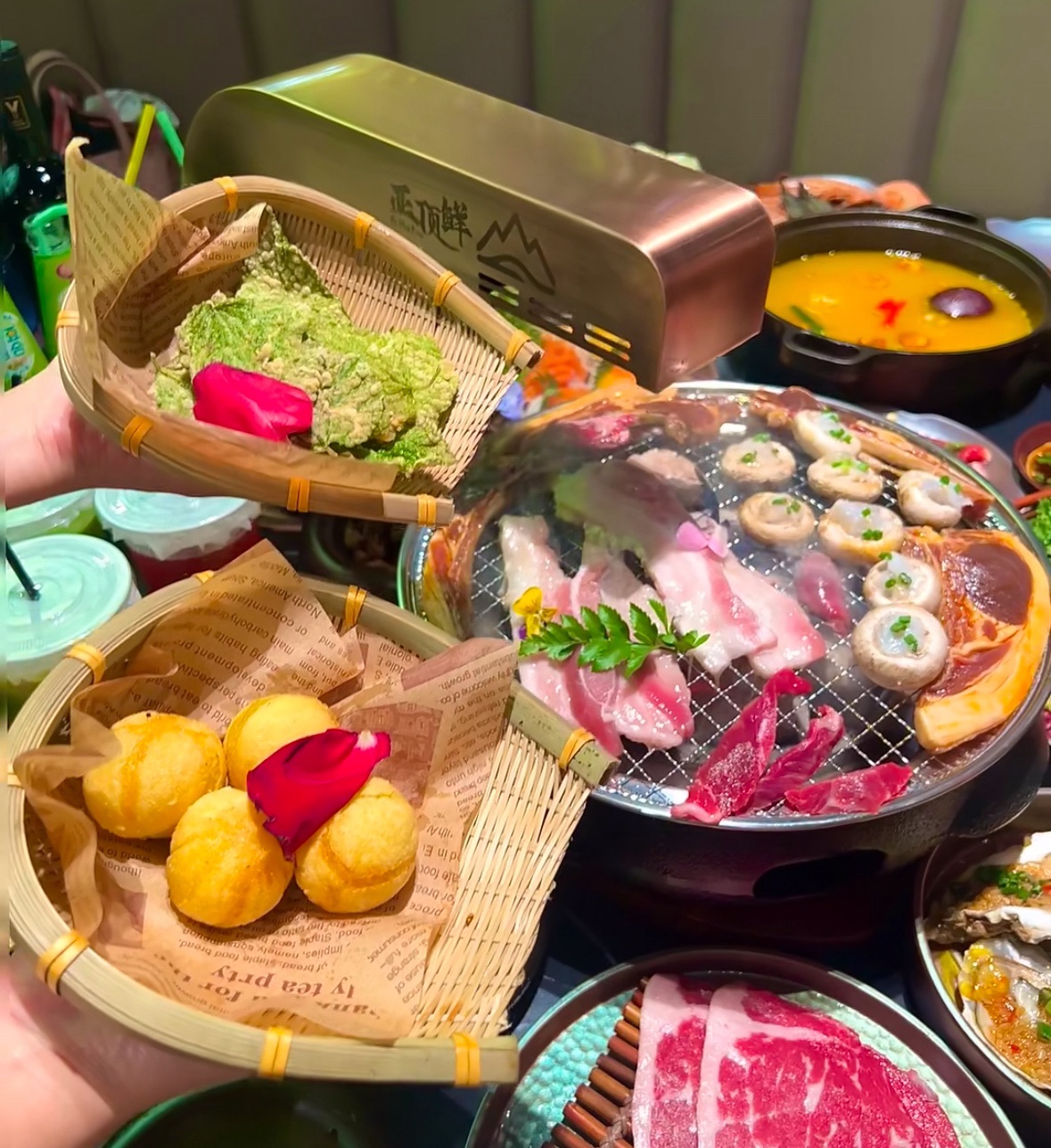 亚顶鲜山野系涮烤自助 美食封面图